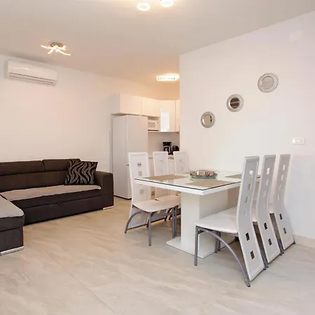 Apartment Toni *