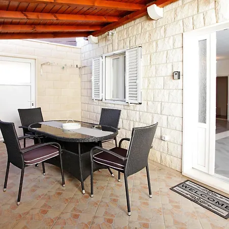 Toni Apartamento