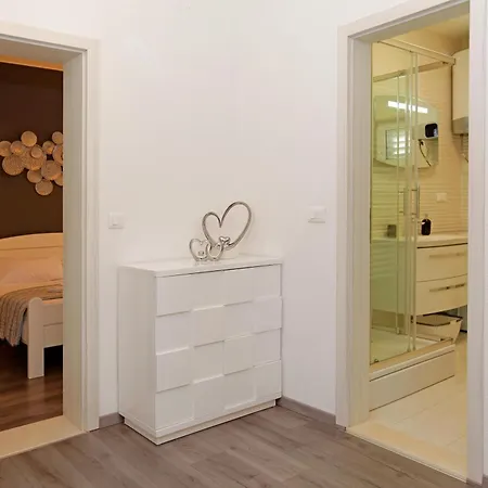 Apartment Toni