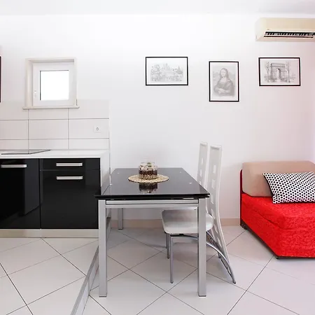 Toni Apartment *